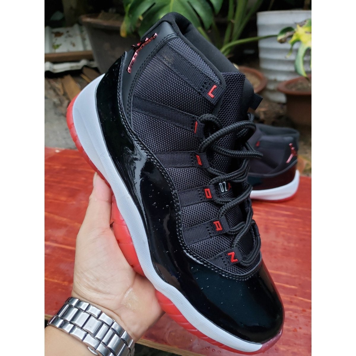 JORDAN 11 Retro - Playoffs Bred Sneakers Unisex Streetwear Limited Edition