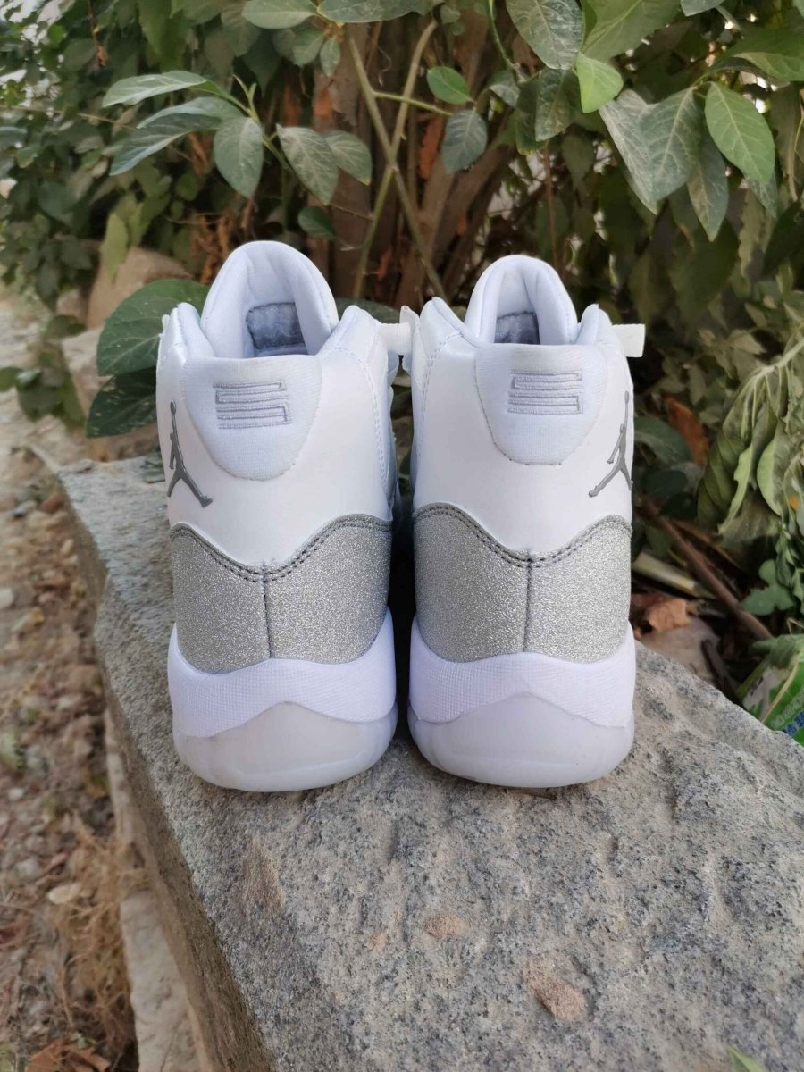 JORDAN 11 Retro - Metallic Silver Sneakers - White Unisex Streetwear Limited Edition