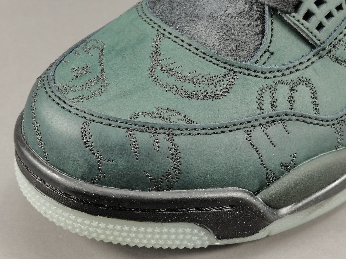 JORDAN 4 - Kaws Olive Sneakers - Black Unisex Streetwear Limited Edition