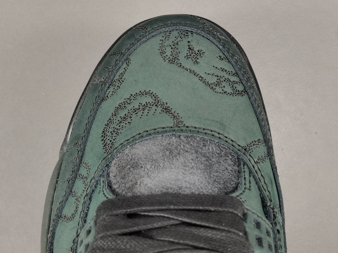 JORDAN 4 - Kaws Olive Sneakers - Black Unisex Streetwear Limited Edition