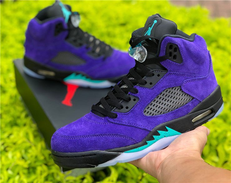 JORDAN 5 Retro - Alternate Grape Sneakers - Black Unisex Streetwear Limited Edition