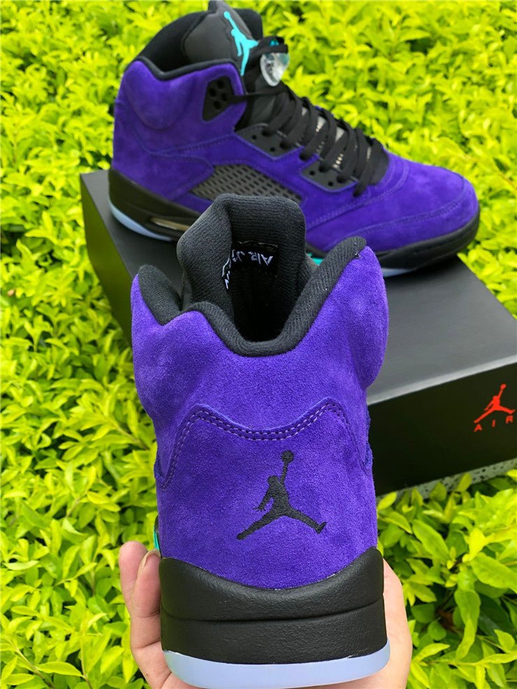JORDAN 5 Retro - Alternate Grape Sneakers - Black Unisex Streetwear Limited Edition