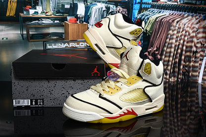 JORDAN 5 Retro - Baseball Pe Sneakers - Black Unisex Streetwear Limited Edition