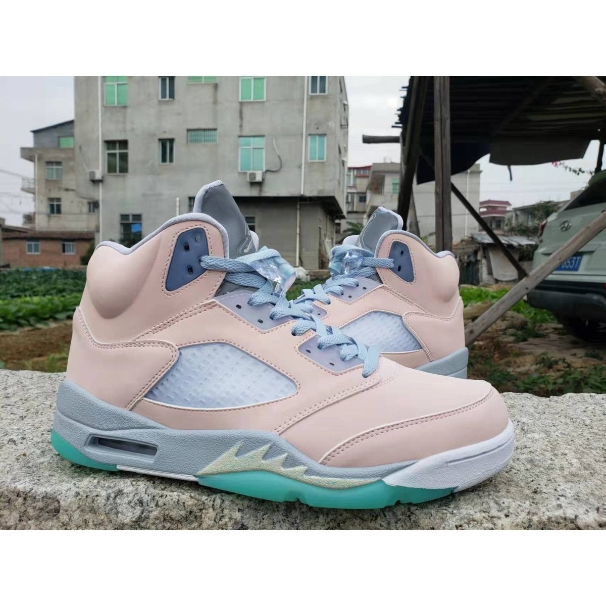 JORDAN 5 Retro - Easter 2022 Sneakers - Black Unisex Streetwear Limited Edition