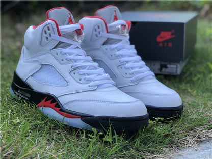 JORDAN 5 Retro - Fire Silver Tongue Sneakers - Red Unisex Streetwear Limited Edition