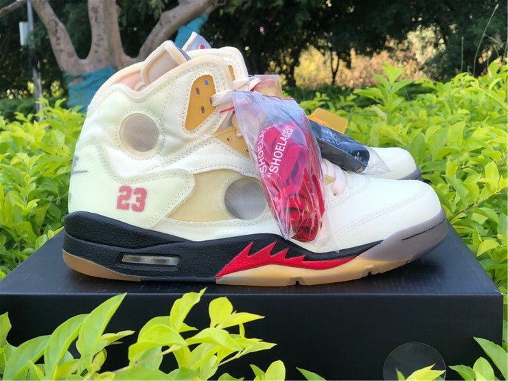JORDAN 5 Retro - Off-white Sail Sneakers Unisex Streetwear Limited Edition
