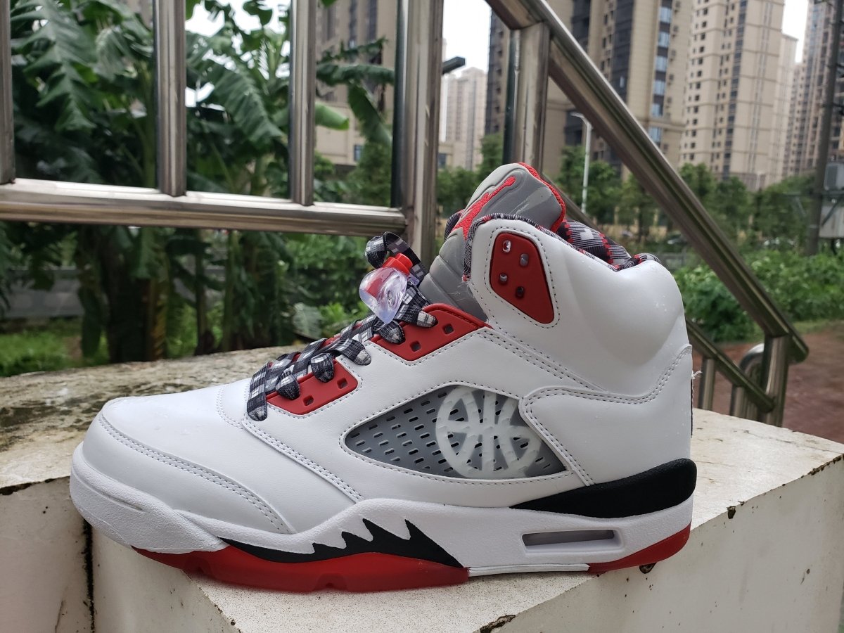 JORDAN 5 Retro - Quai 54 (2021) Sneakers - Black Unisex Streetwear Limited Edition