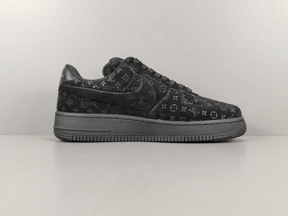 NIKE Air Force 1 - Louis Vuitton - Sneakers - Black Unisex Streetwear Limited Edition - Introducing the Air Force 1 Custom Louis Vuitton Black/Black shoes C a pinnacle of luxury
