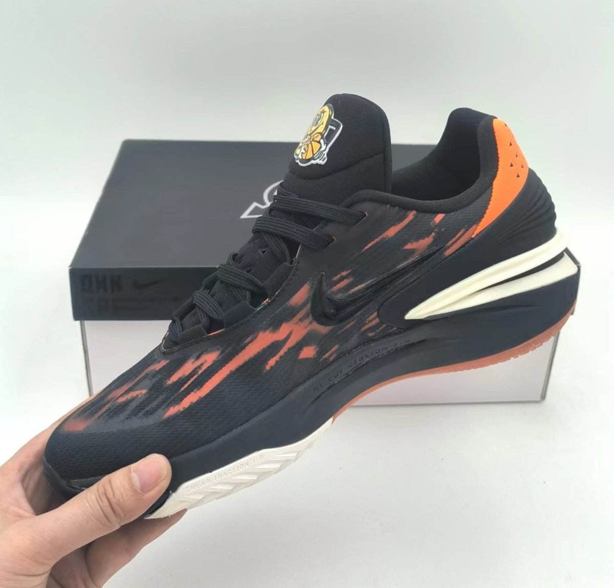 NIKE Air Zoom G.t. Cut 2 - Phantom Orange Sneakers - Black Unisex Streetwear Limited Edition