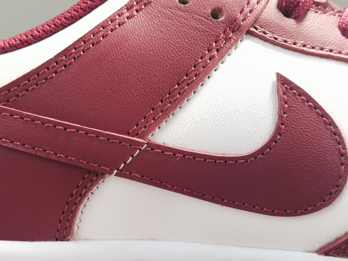 NIKE Dunk - Bordeau - Sneakers - Red Unisex Streetwear Limited Edition