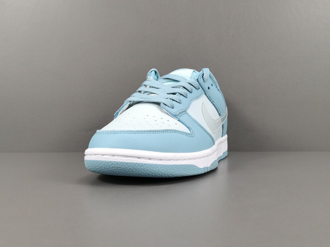 NIKE Dunk - Clear Aqua Sneakers - Red Unisex Streetwear Limited Edition