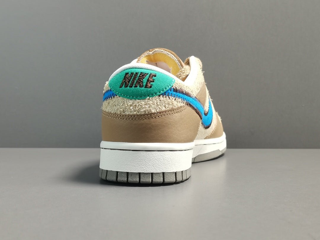 NIKE Dunk - Dark Driftwood Sneakers - Red Unisex Streetwear Limited Edition
