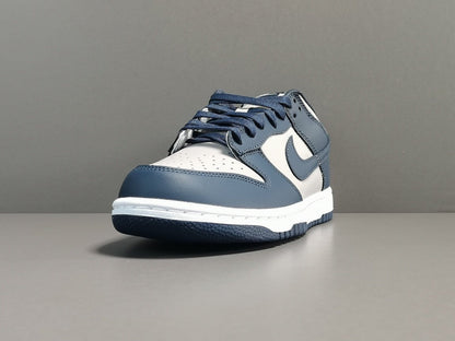NIKE Dunk - Georgetown Sneakers - Red Unisex Streetwear Limited Edition