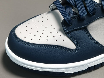 NIKE Dunk - Georgetown Sneakers - Red Unisex Streetwear Limited Edition