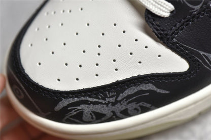 NIKE Dunk - Halloween Sneakers - Red Unisex Streetwear Limited Edition