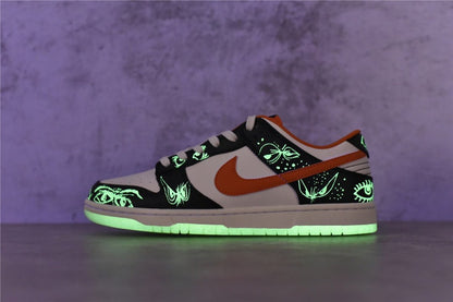 NIKE Dunk - Halloween Sneakers - Red Unisex Streetwear Limited Edition