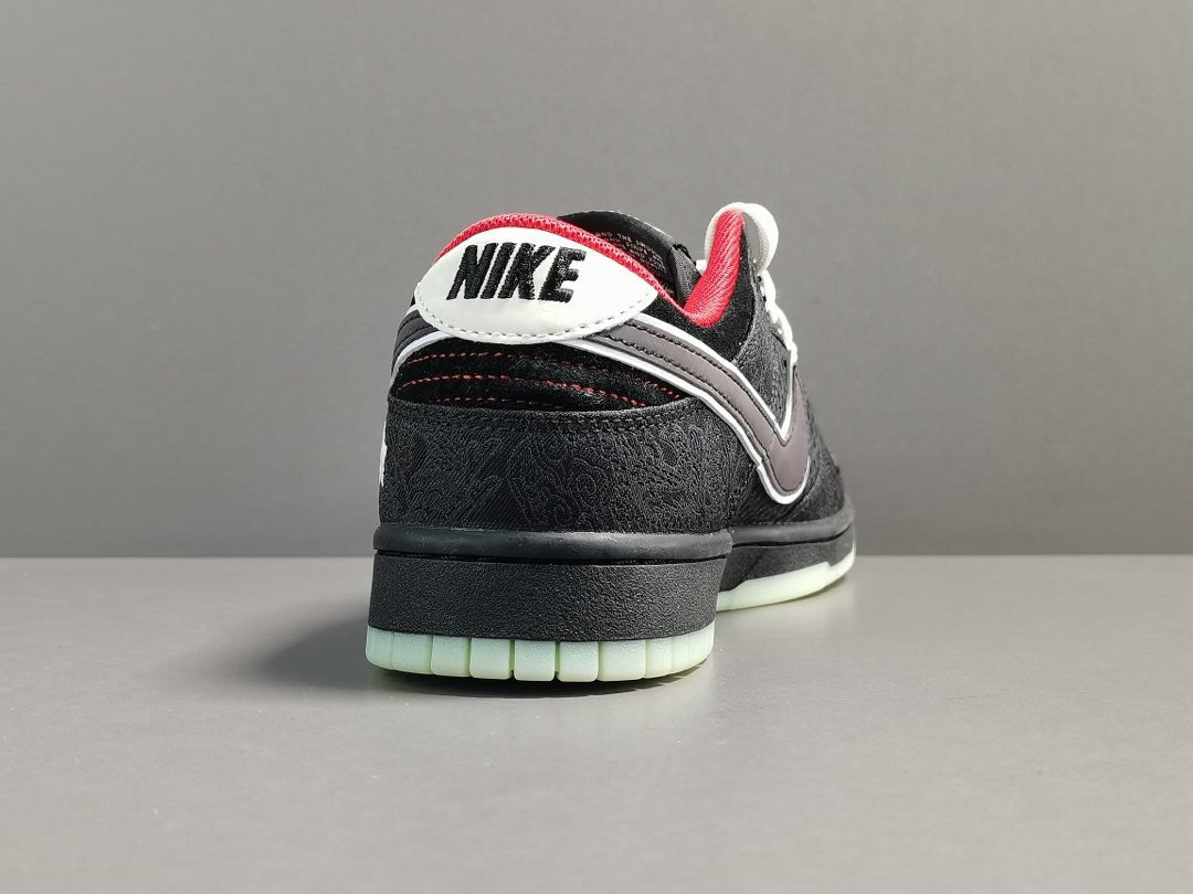 NIKE Dunk - Lpl League Of Legends Sneakers - Red Unisex Streetwear Limited Edition