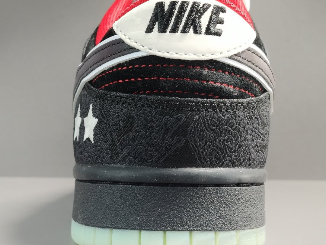 NIKE Dunk - Lpl League Of Legends Sneakers - Red Unisex Streetwear Limited Edition