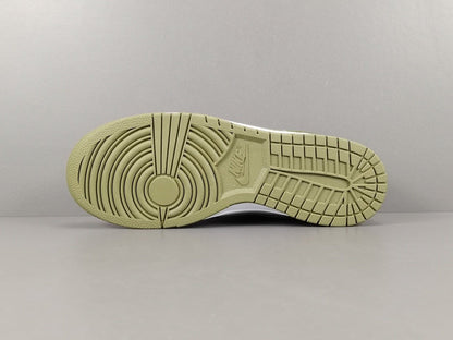 NIKE Dunk - Medium Olive Sneakers Unisex Streetwear Limited Edition