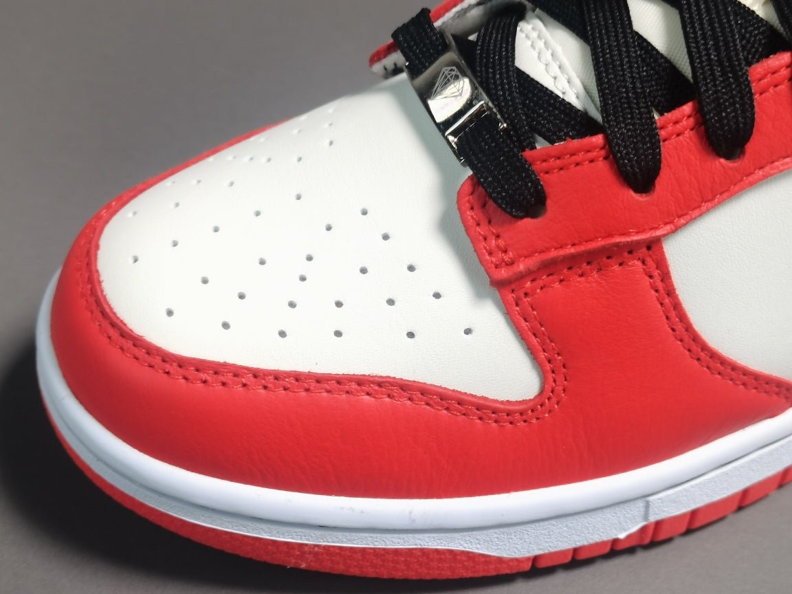 NIKE Dunk - Nba 75th Anniversary Chicago Sneakers - Red Unisex Streetwear Limited Edition