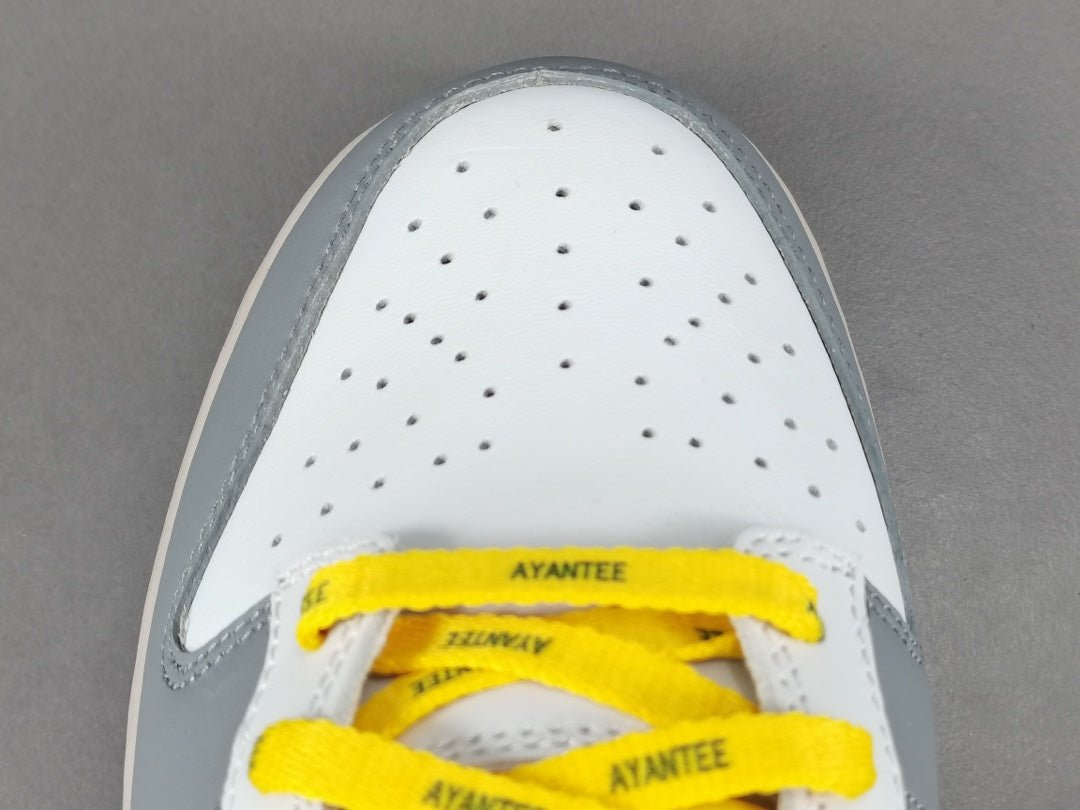 NIKE Dunk - North Carolina Sneakers - White Unisex Streetwear Limited Edition - Introducing the Nike Dunk North Carolina, a classic sneaker that pays tribute to the rich