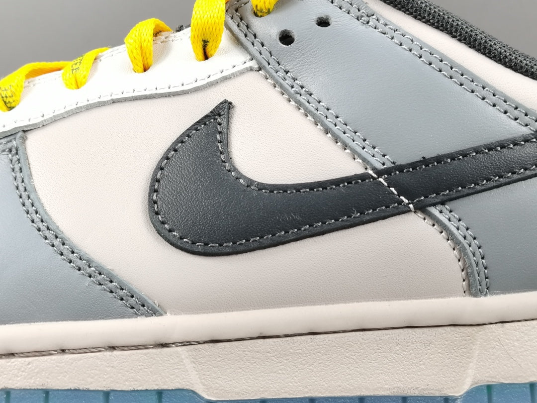 NIKE Dunk - North Carolina Sneakers - White Unisex Streetwear Limited Edition - Introducing the Nike Dunk North Carolina, a classic sneaker that pays tribute to the rich