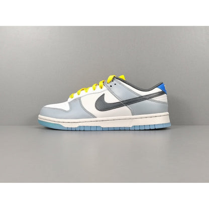 NIKE Dunk - North Carolina Sneakers - White Unisex Streetwear Limited Edition - Introducing the Nike Dunk North Carolina, a classic sneaker that pays tribute to the rich