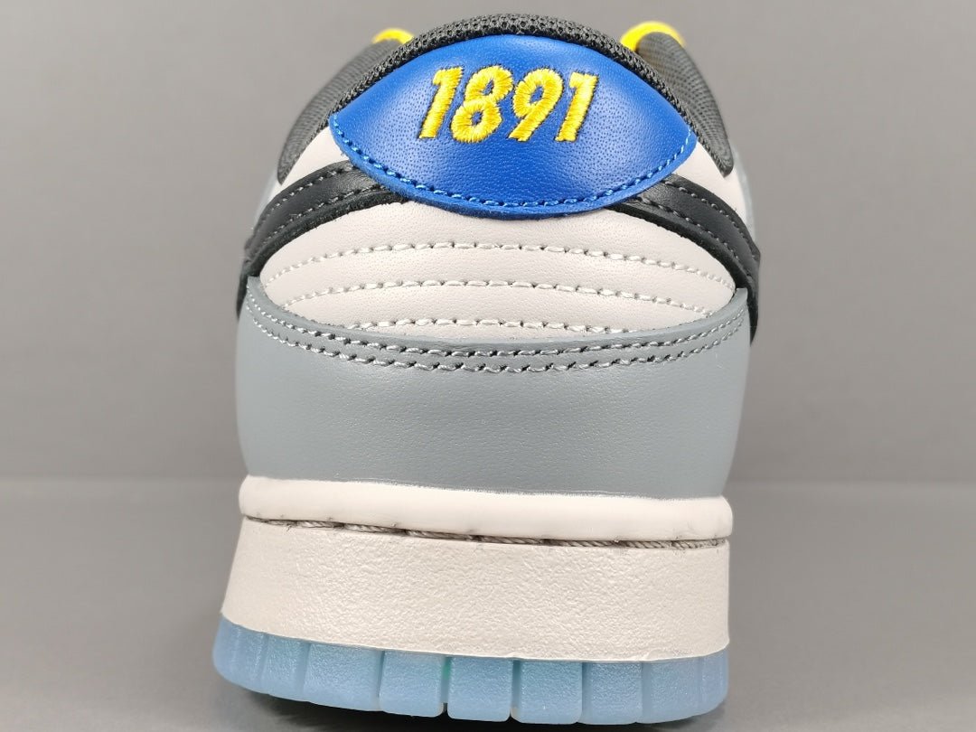 NIKE Dunk - North Carolina Sneakers - White Unisex Streetwear Limited Edition - Introducing the Nike Dunk North Carolina, a classic sneaker that pays tribute to the rich