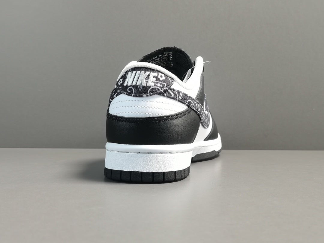 NIKE Dunk - Paisley Pack Sneakers - Black Unisex Streetwear Limited Edition
