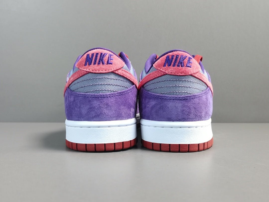 NIKE Dunk - Plum Sneakers - Red Unisex Streetwear Limited Edition