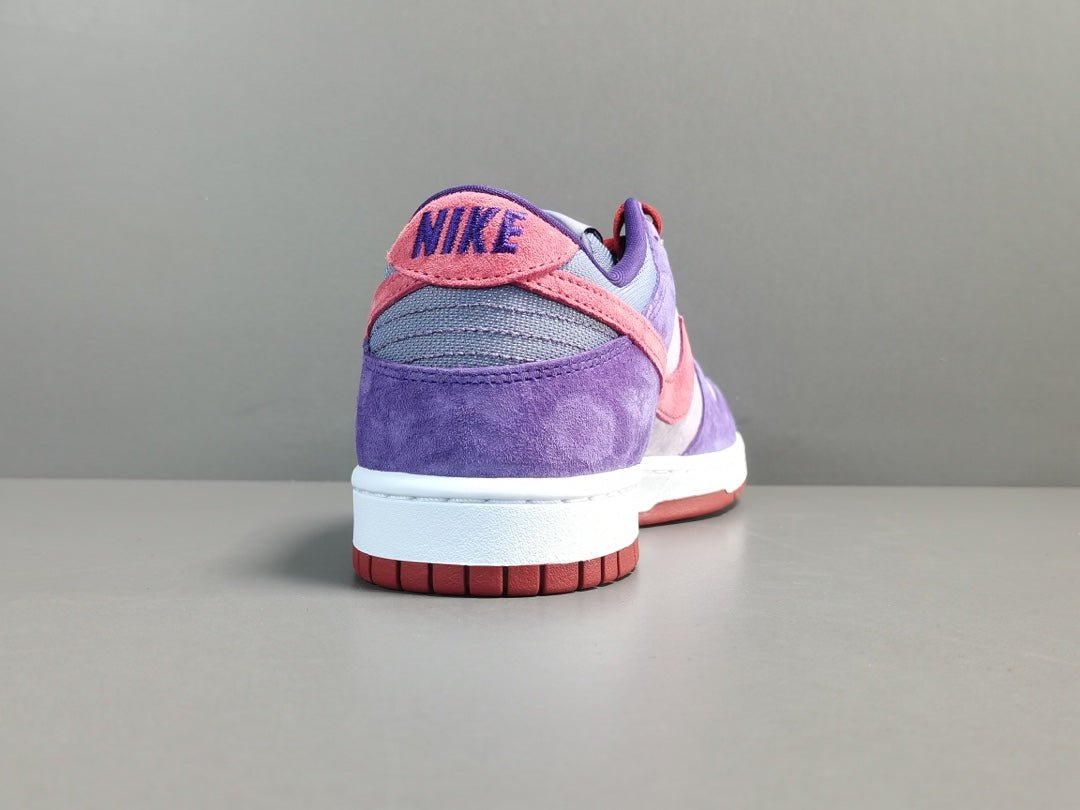 NIKE Dunk - Plum Sneakers - Red Unisex Streetwear Limited Edition