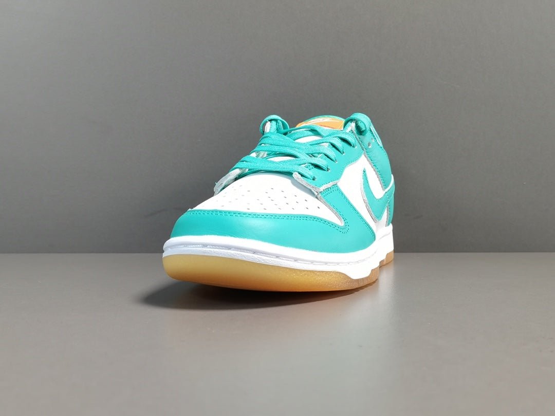 NIKE Dunk - Teal Zeal Sneakers - Red Unisex Streetwear Limited Edition