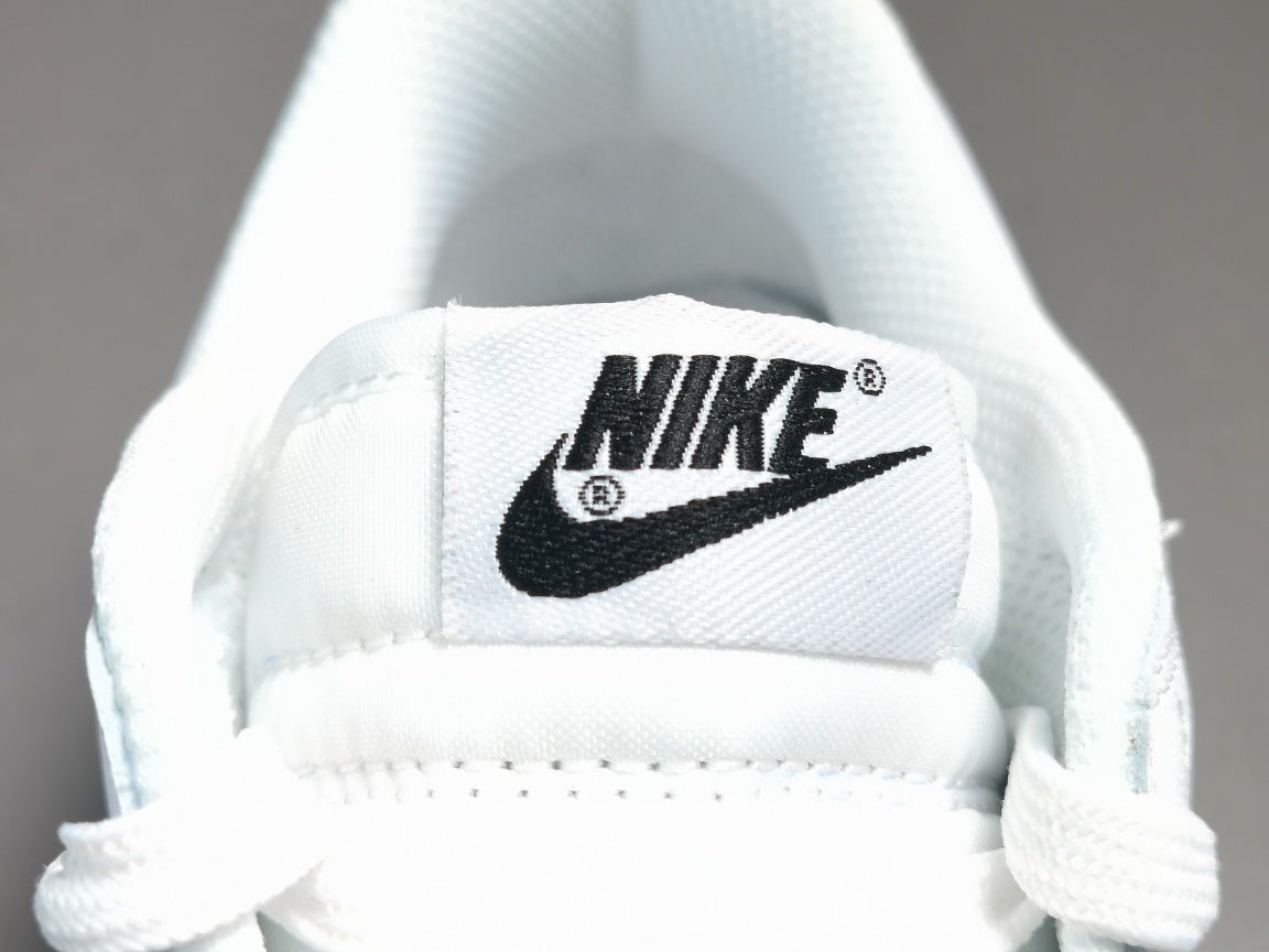 NIKE Dunk - Triple Sneakers - White Unisex Streetwear Limited Edition
