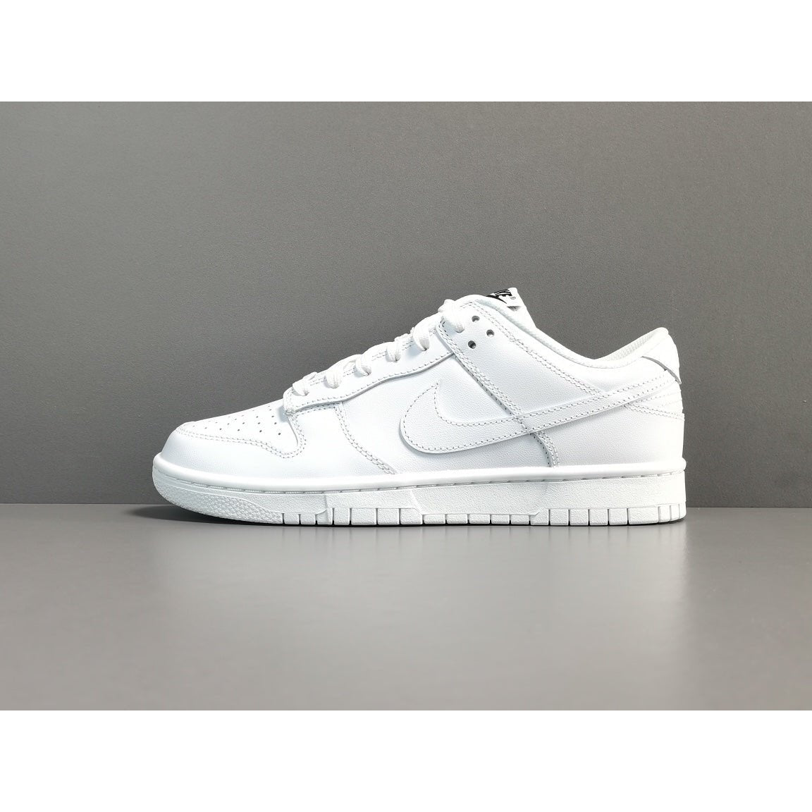 NIKE Dunk - Triple Sneakers - White Unisex Streetwear Limited Edition