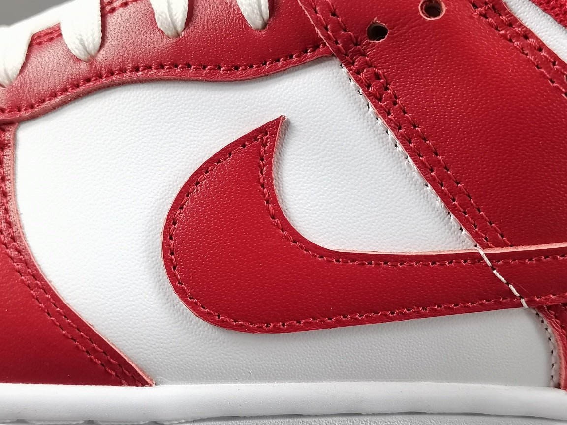 NIKE Dunk - Usc - White Unisex Streetwear Limited Edition - The Nike Dunk USC is a stylish and iconic sneaker paying homage to the University