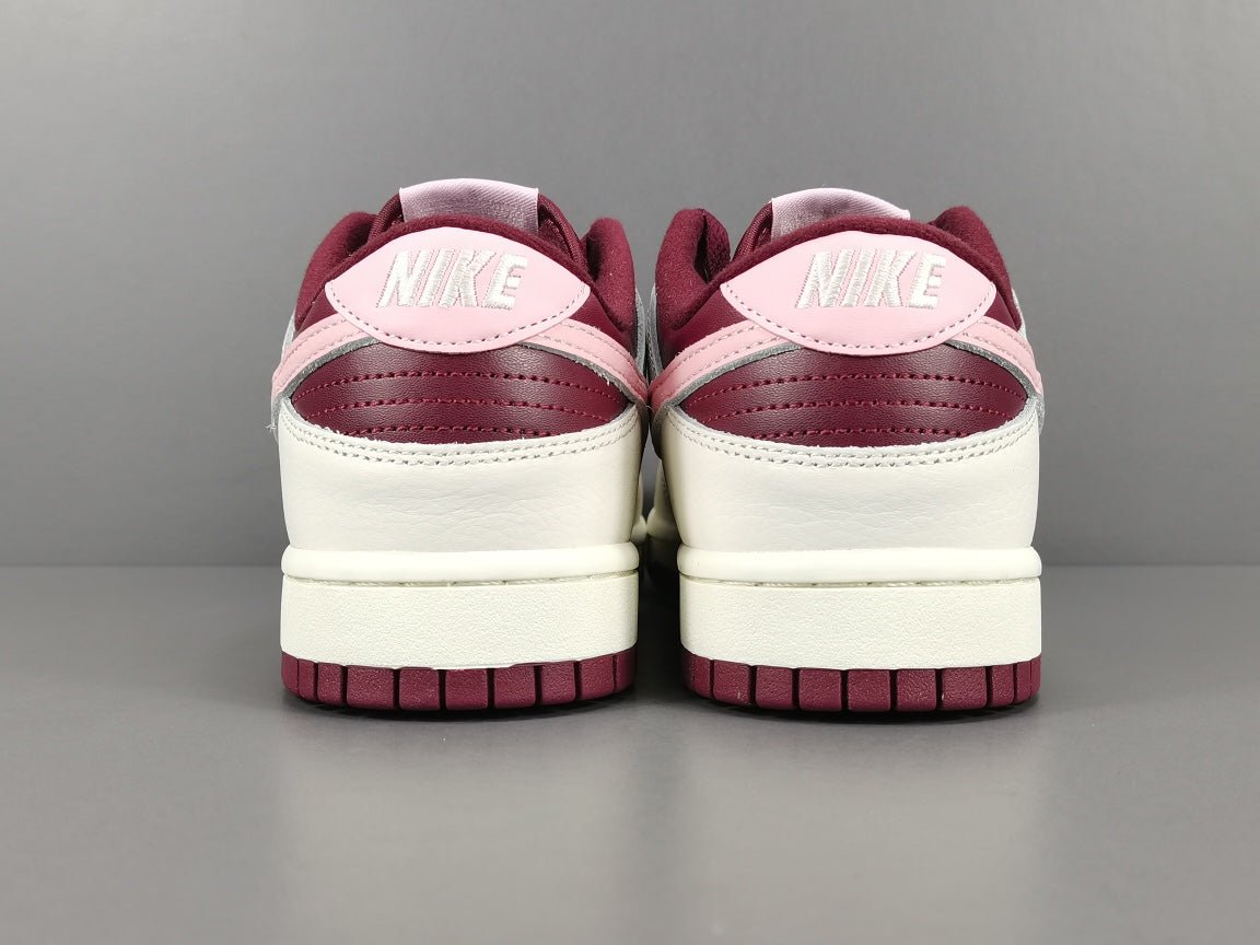 NIKE Dunk - Valentines Day Sneakers - Red Unisex Streetwear Limited Edition - Celebrate love and style with the Nike Dunk Valentine's Day edition. This special release sneaker