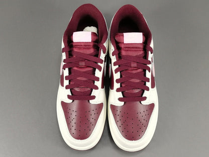NIKE Dunk - Valentines Day Sneakers - Red Unisex Streetwear Limited Edition - Celebrate love and style with the Nike Dunk Valentine's Day edition. This special release sneaker