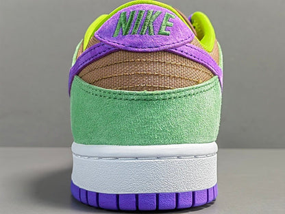 NIKE Dunk - Veneer Sneakers - Red Unisex Streetwear Limited Edition