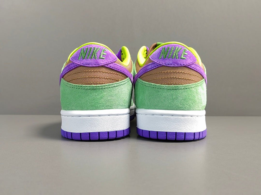 NIKE Dunk - Veneer Sneakers - Red Unisex Streetwear Limited Edition
