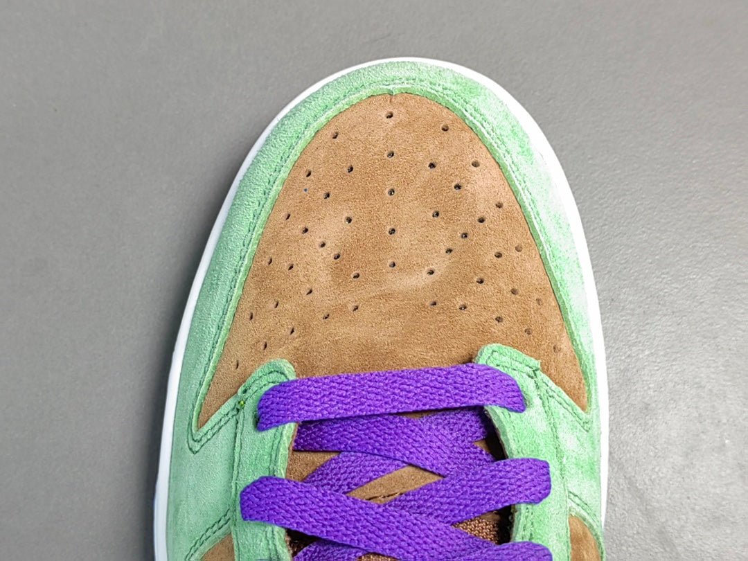 NIKE Dunk - Veneer Sneakers - Red Unisex Streetwear Limited Edition