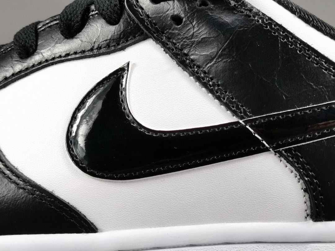 NIKE Dunk - World Champs White Sneakers - Black Unisex Streetwear Limited Edition