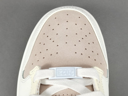 NIKE Dunk - Year Of The Rabbit Fossil Stone - Red Unisex Streetwear Limited Edition - The Nike Dunk Rabbit of the Year Fossil Stone is a highly coveted sneaker paying