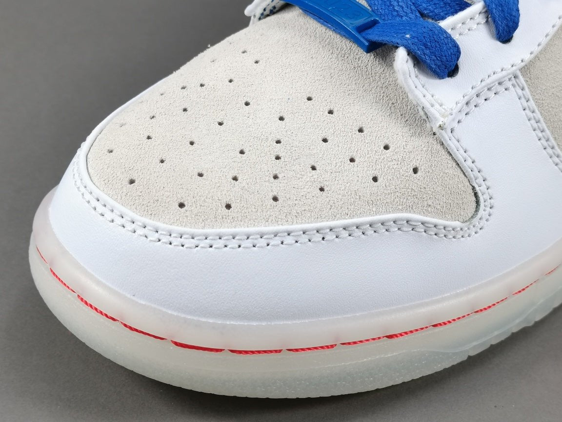 NIKE Dunk - Year Of The Rabbit Rabbit Sneakers - White Unisex Streetwear Limited Edition - Introducing the Nike Dunk 'Rabbit of the Year' White Rabbit: A Classic Sneaker with a