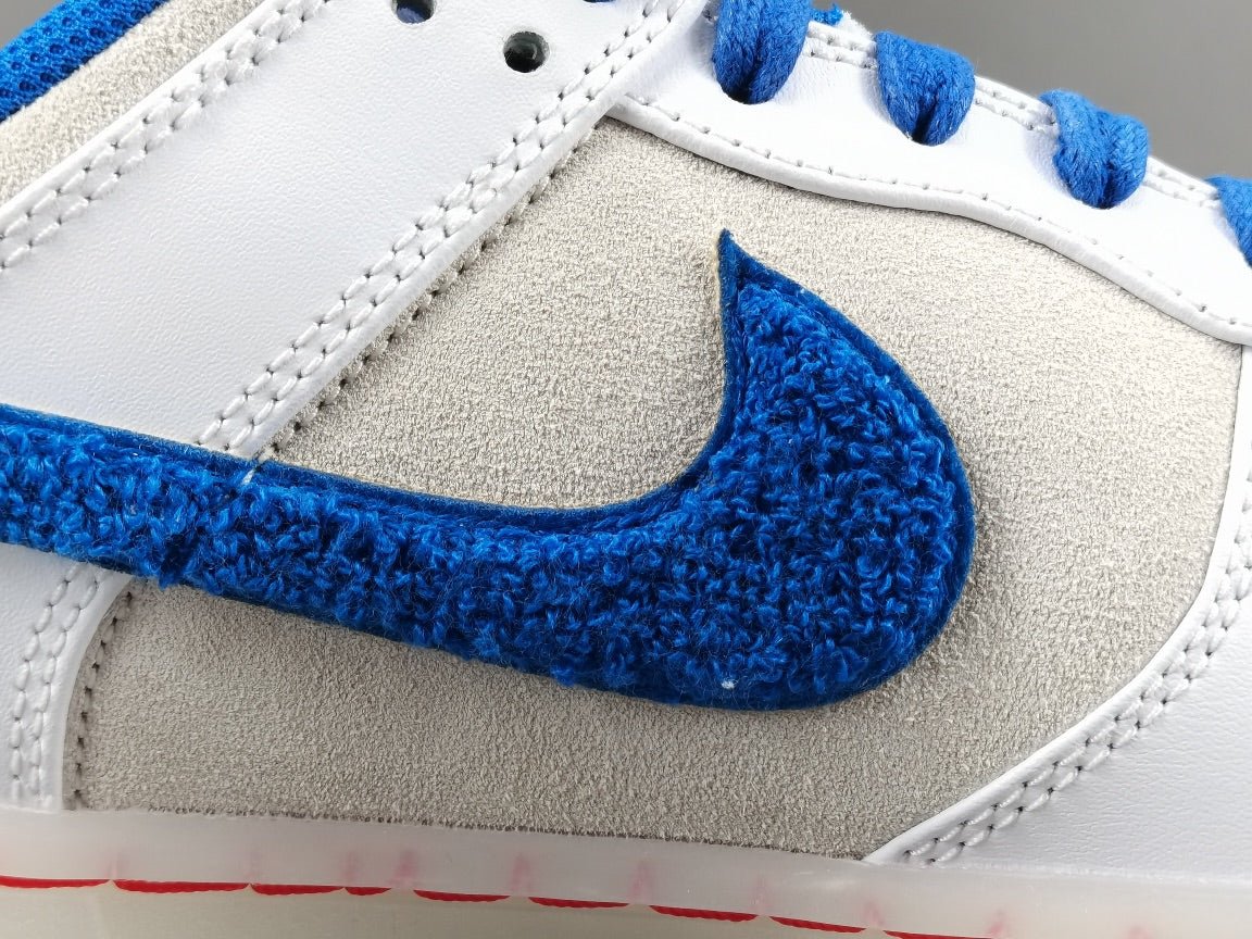 NIKE Dunk - Year Of The Rabbit Rabbit Sneakers - White Unisex Streetwear Limited Edition - Introducing the Nike Dunk 'Rabbit of the Year' White Rabbit: A Classic Sneaker with a