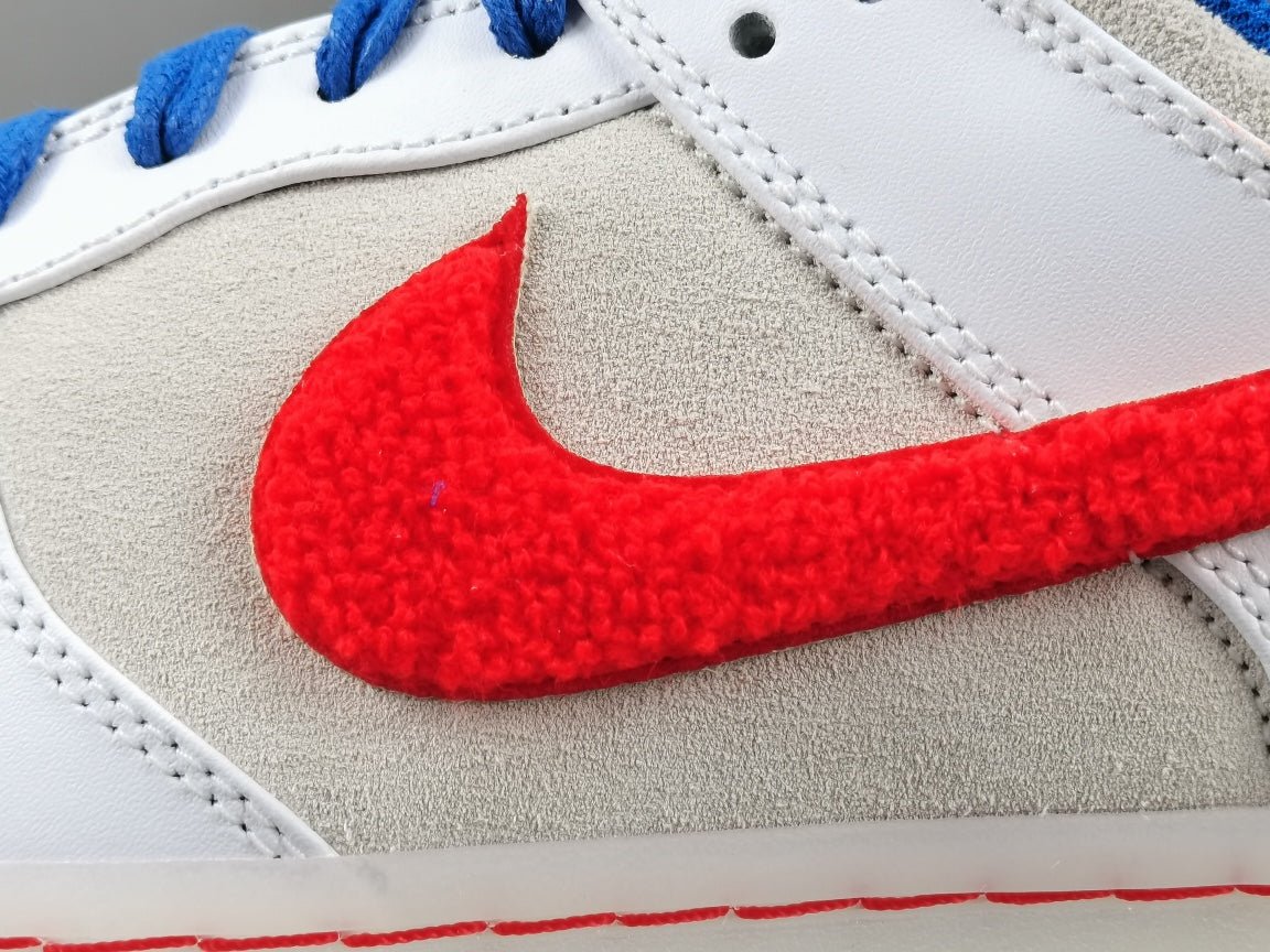 NIKE Dunk - Year Of The Rabbit Rabbit Sneakers - White Unisex Streetwear Limited Edition - Introducing the Nike Dunk 'Rabbit of the Year' White Rabbit: A Classic Sneaker with a