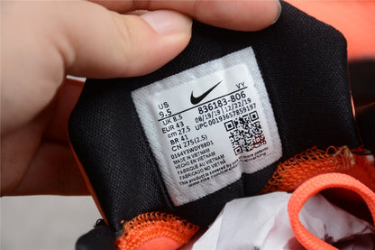 NIKE Kobe 11 Em Low - Barcelona Shoes - Red Unisex Streetwear Limited Edition