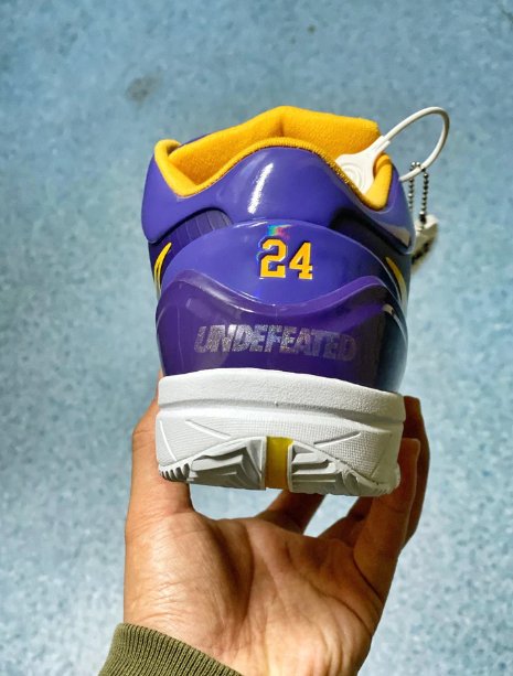 NIKE Kobe 4 - Undefeated Los Angeles Lakers - Black Unisex Streetwear Limited Edition