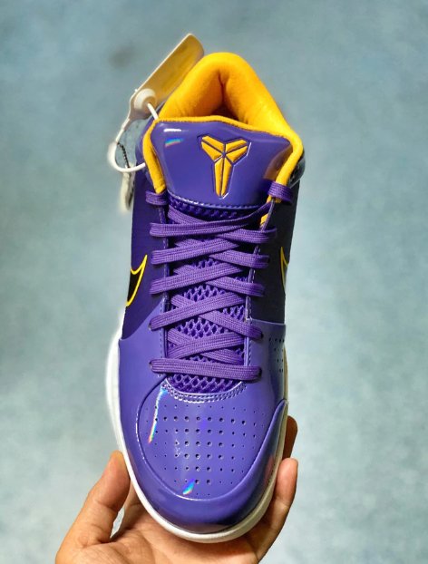 NIKE Kobe 4 - Undefeated Los Angeles Lakers - Black Unisex Streetwear Limited Edition