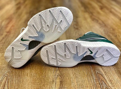 NIKE Kobe 4 - Undefeated Milwaukee Bucks Sneakers - Black Unisex Streetwear Limited Edition