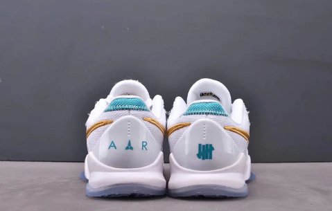 NIKE Kobe 5 - Undefeated What If Sneakers - White Unisex Streetwear Limited Edition